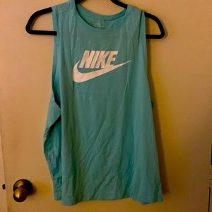 LIKE NEW Nike Muscle Tank